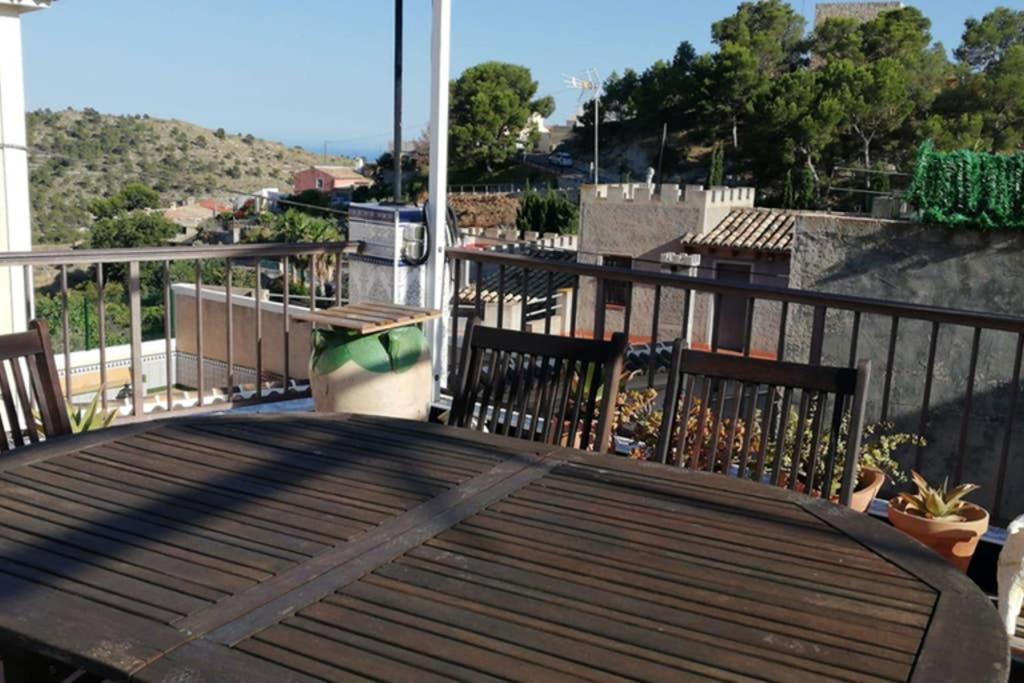 Casa Con Terraza/Confortable House With Terrace Aigues Buitenkant foto
